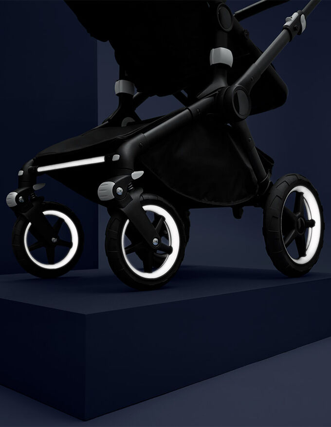 Bugaboo Fox Stellar | Reflective baby stroller | Bugaboo DK
