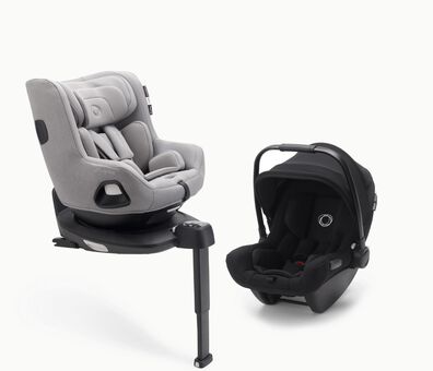 Sur la gauche, un siège auto Bugaboo Owl by Nuna sur une base ISOFIX 360 avec la jambe de force absorbant les chocs déployée. Sur la droite, un siège auto Bugaboo Turtle Air by Nuna.