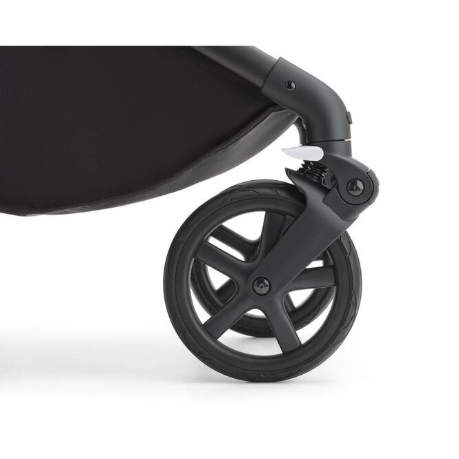 Close up on the puncture-proof wheels of the Bugaboo Fox Cub.