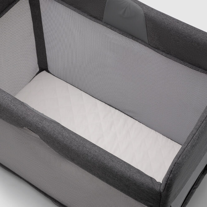 Inside of the Bugaboo Stardust travel cot.