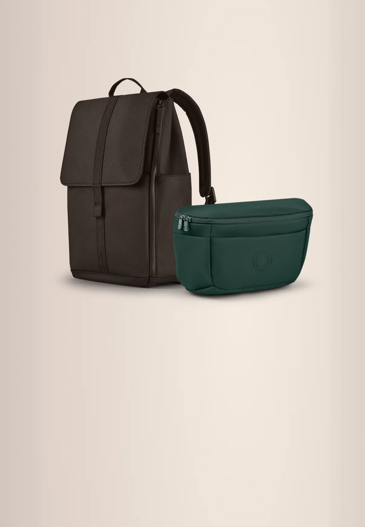 A Bugaboo changing backpack in Cocoa Brown and a Bugaboo organizer in Fern Green.