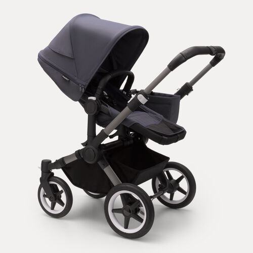 Bugaboo Donkey 5 Mono pram with seat and extendable basket.