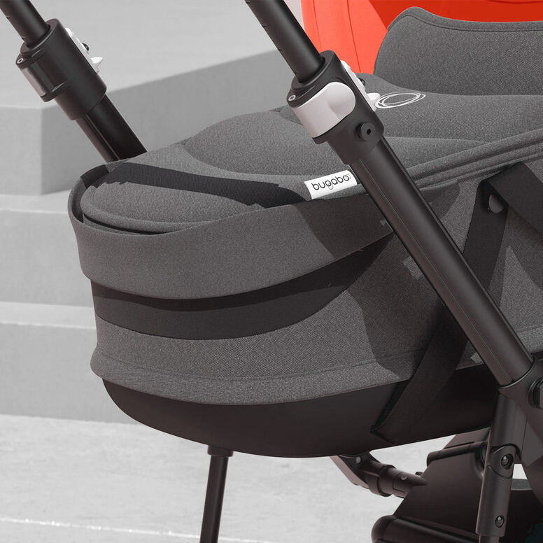 Capazo Bugaboo Bee 5 Coral con una nueva ventanita de malla en el capazo