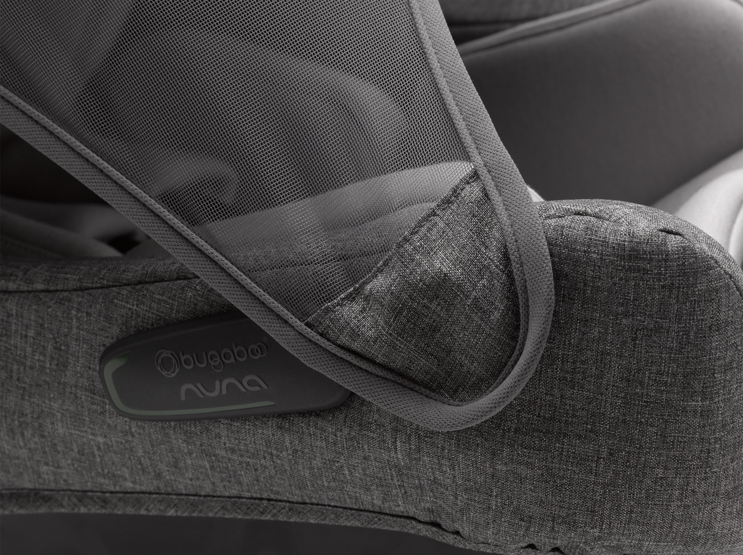 Bugaboo Turtle air by Nuna car seat UK GREY with Isofix wingbase - Thumbnail Slide 9 of 9