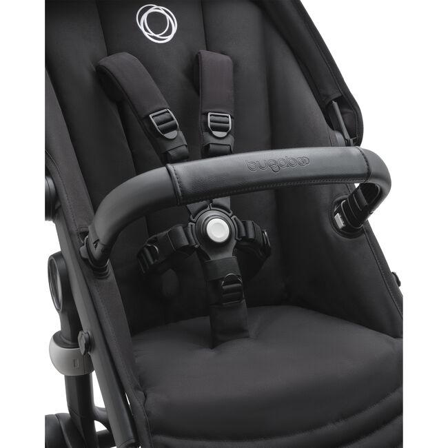 Close up of the Bugaboo Fox 5 seat with 5-point quick-click safety harness. - Main Image Slide 10 of 13