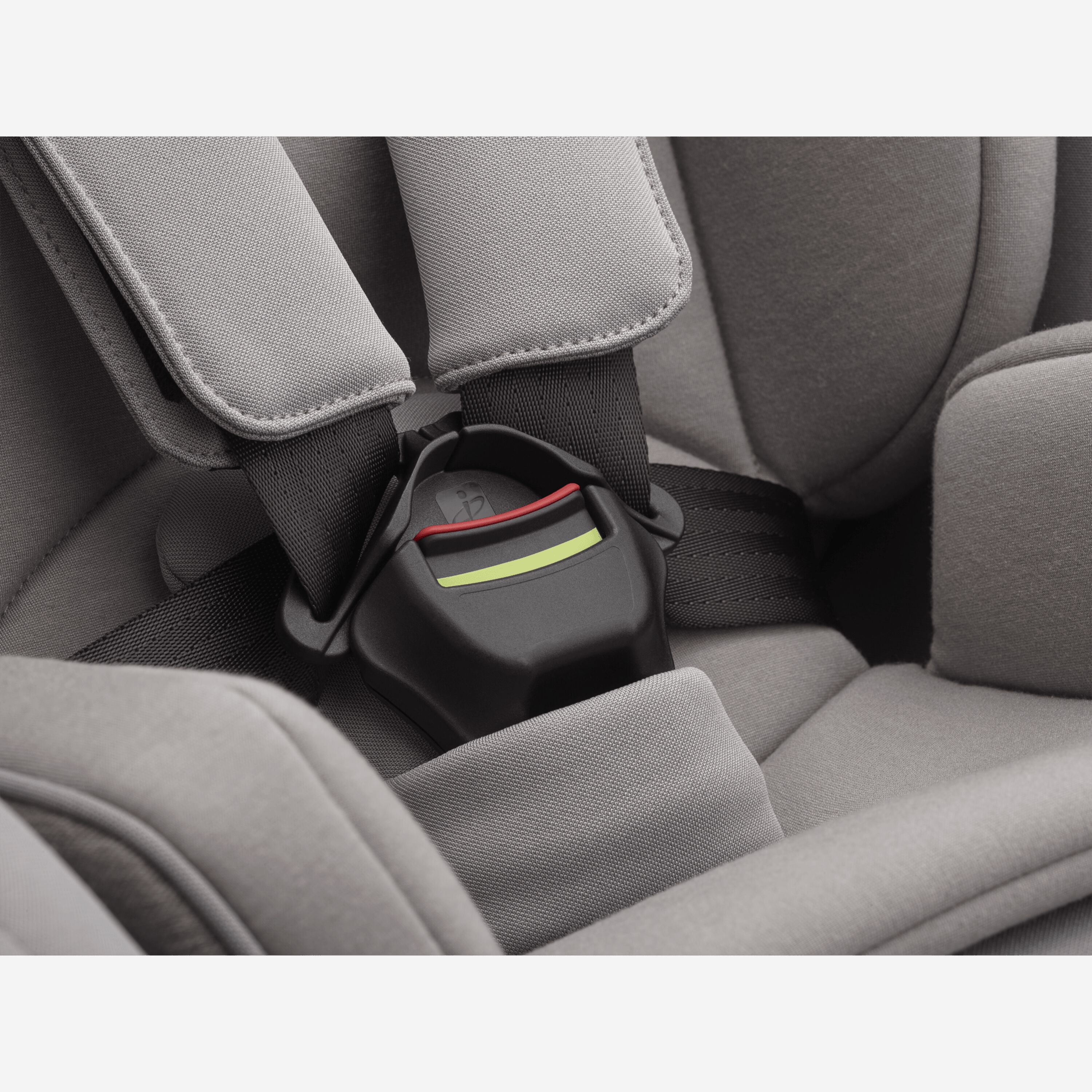 Close up of the 5-point safety harness of the Bugaboo Owl by Nuna. - Main Modal Image Slide 8 of 11