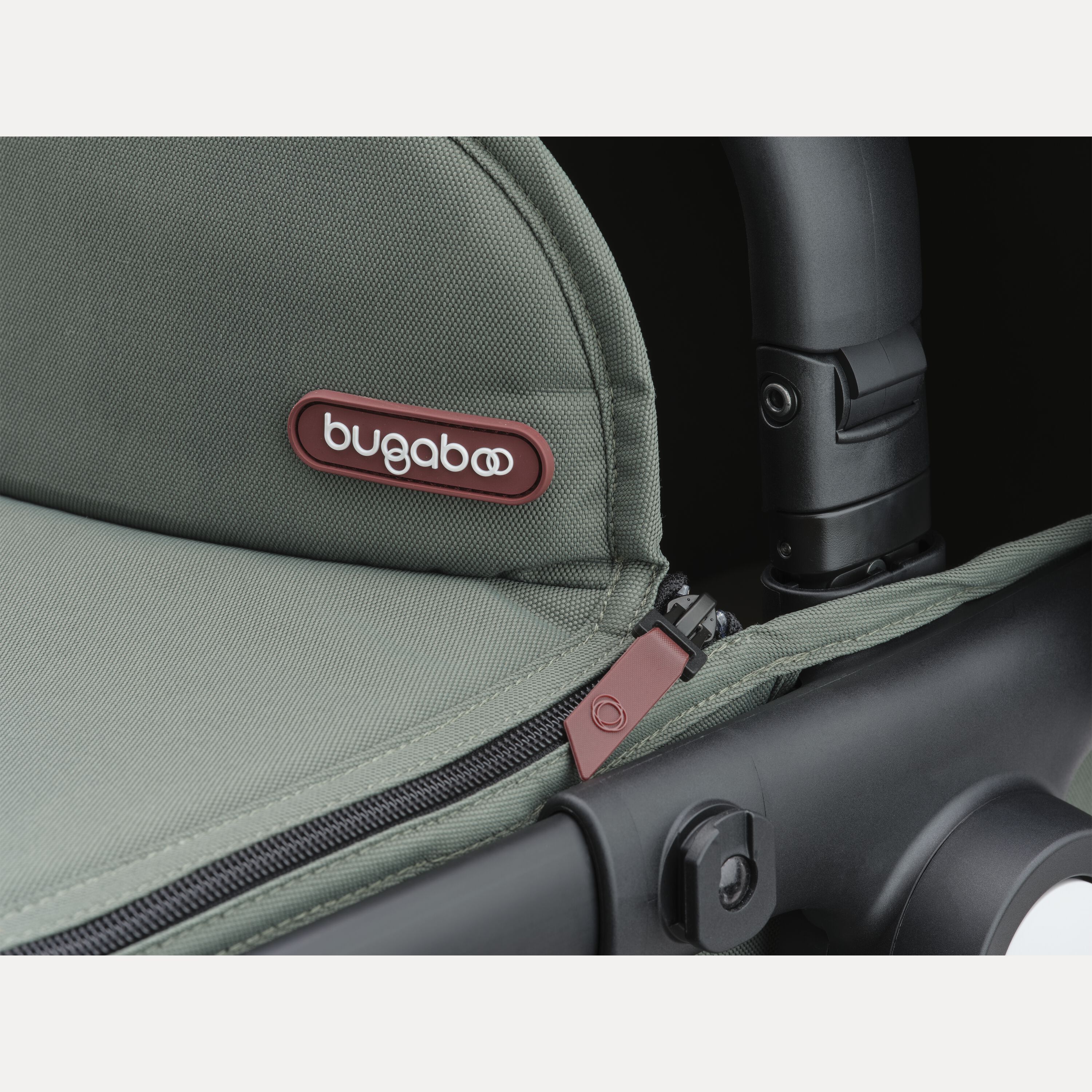 Refurbished Bugaboo Fox Cub complete BLACK/FOREST GREEN-FOREST GREEN - Main Modal Image Slide 4 of 6