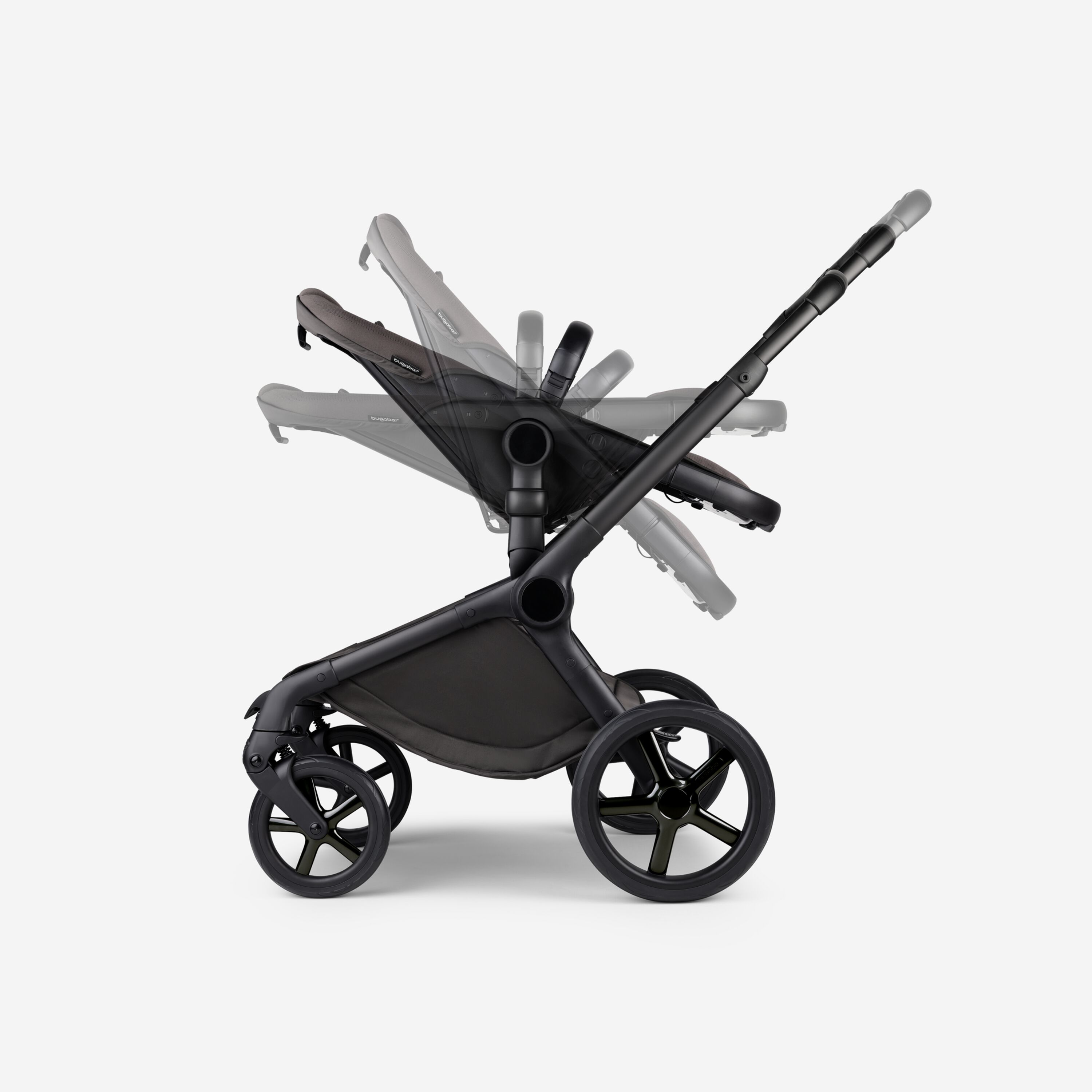 Eine Grafik, die die verschiedenen verstellbaren Sitzpositionen des Bugaboo Fox 5 Noir Limited Edition zeigt. - Main Modal Image Slide 9 of 15
