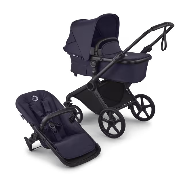 Bugaboo Cub 2-in-1 pram black base, deep indigo fabrics, deep indigo sun canopy - Main Image Slide 1 van 11