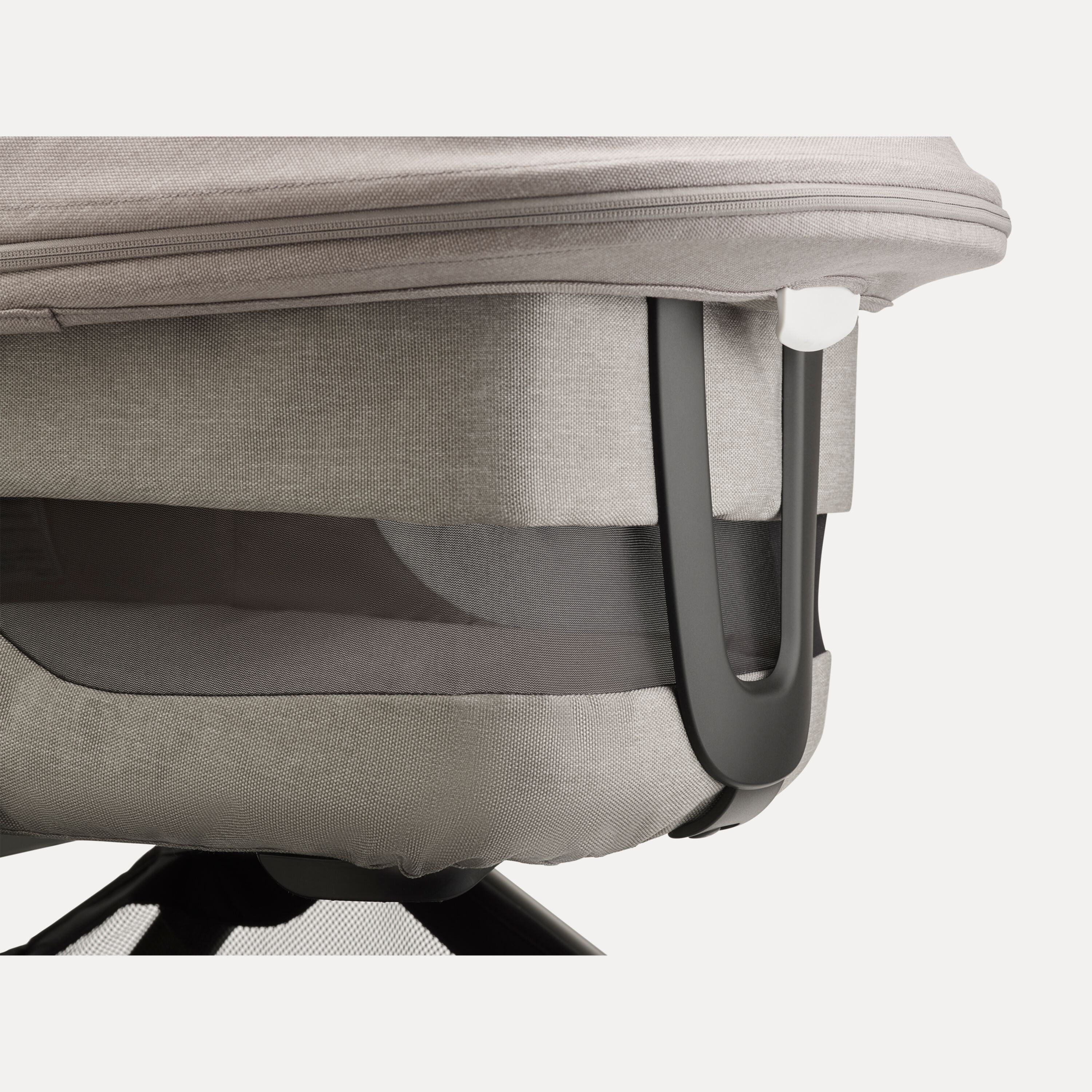 Refurbished Bugaboo Fox 3 Mineral complete GRAPHITE/LIGHT GREY - Main Modal Image Slide 8 of 11