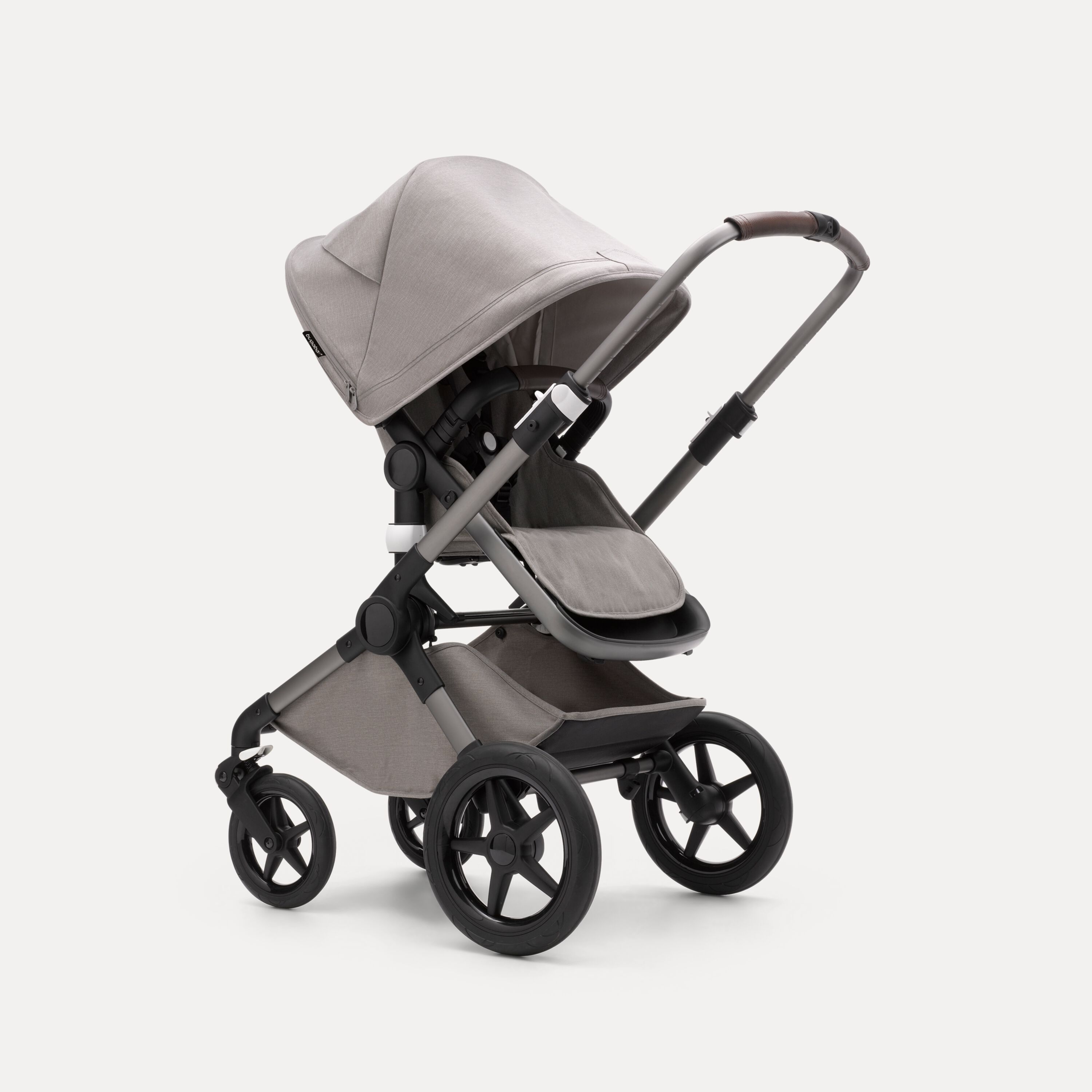 Refurbished Bugaboo Fox 3 Mineral complete GRAPHITE/LIGHT GREY - Main Modal Image Slide 4 of 11