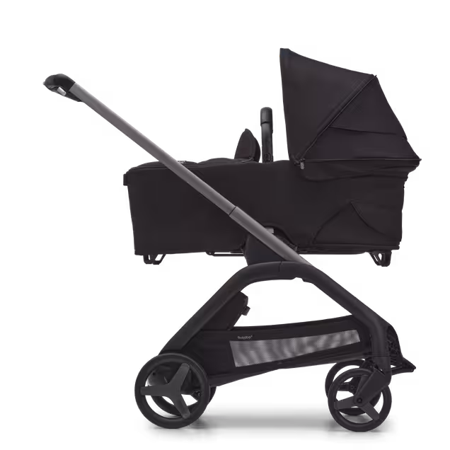 RBLU Bugaboo Dragonfly bassinet and seat stroller graphite base, midnight black fabrics, midnight black sun canopy - Main Image Slide 3 van 10