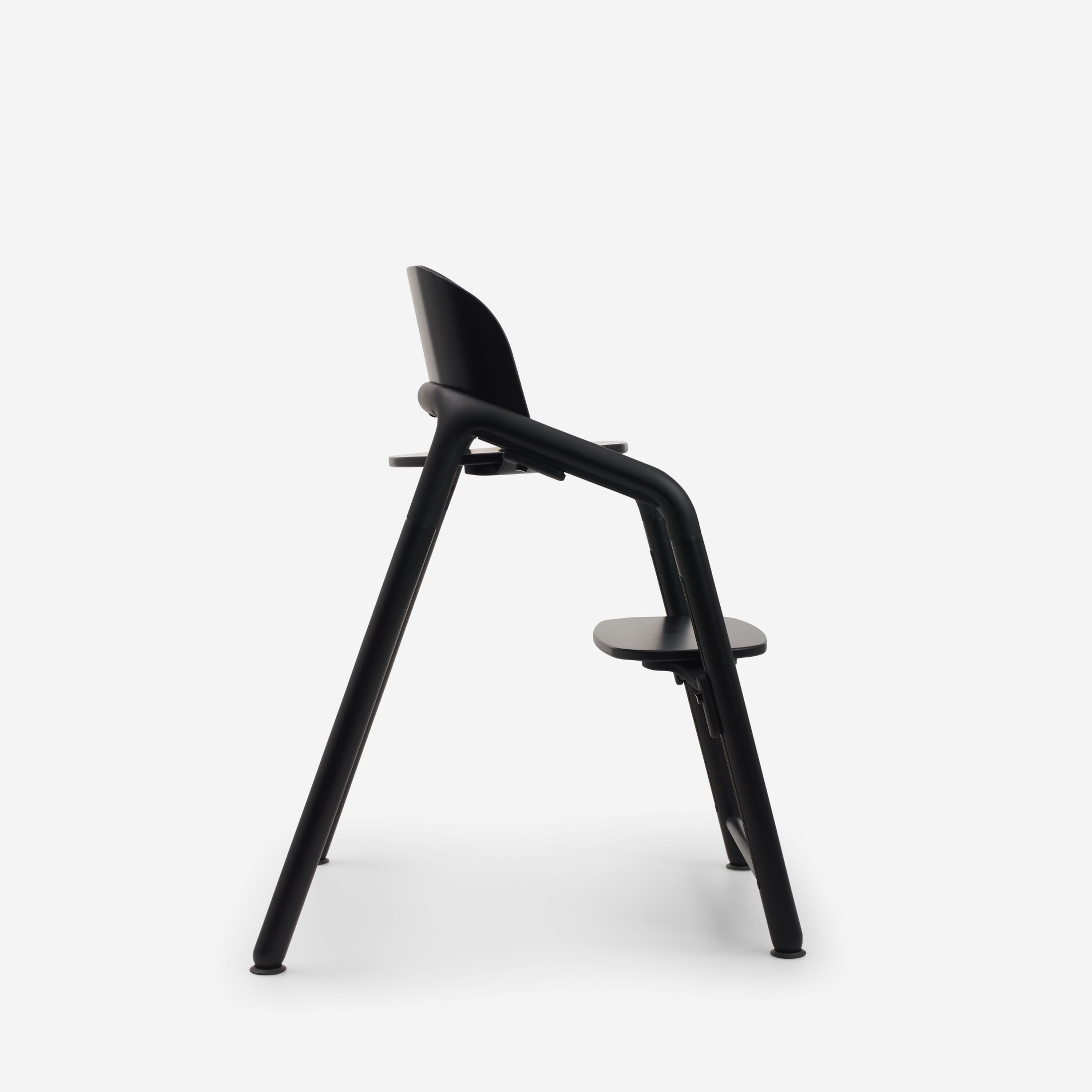 Side view of the Bugaboo Giraffe chair in black. - Main Modal Image Slide 5 of 5