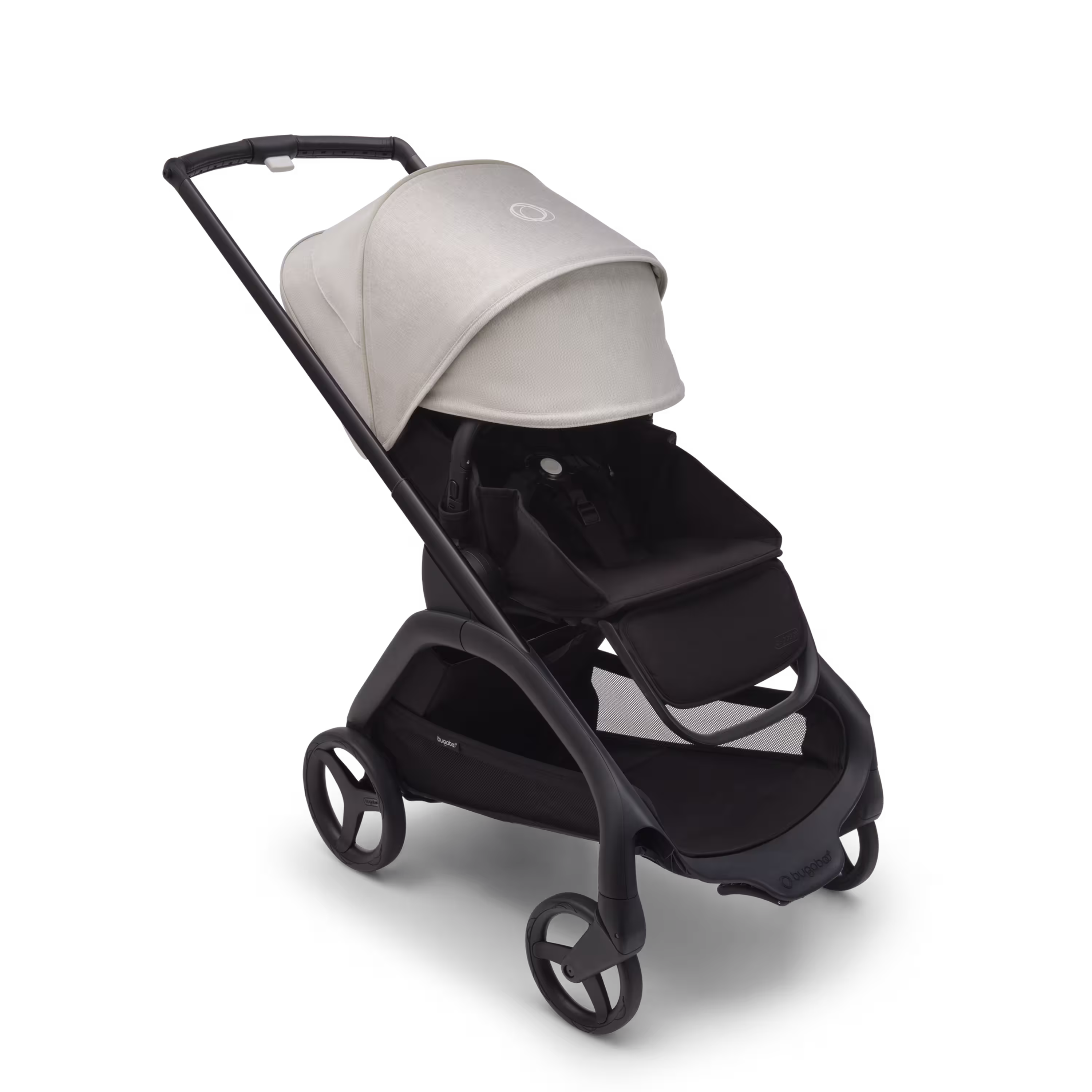 블랙 섀시, 미드나이트 블랙 패브릭, 미스티 화이트 썬 캐노피로 구성된 부가부 드래곤플라이 시트 스트롤러 완전히 펼칠 수 있는 썬 캐노피 - Main Modal Image Slide 3 of 16