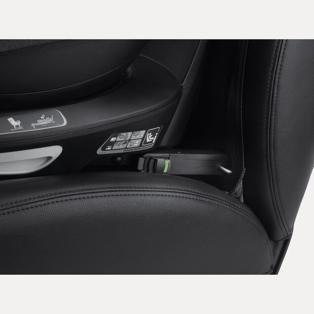 Close up of the ISOFIX connector between the Bugaboo 360 Base by Nuna and car. The indicator is green to signal correct installation. - Main Image Slide 6 of 13