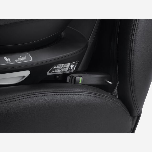 Close up of the ISOFIX connector between the Bugaboo 360 Base by Nuna and car. The indicator is green to signal correct installation. - Main Image Slide 6 of 13