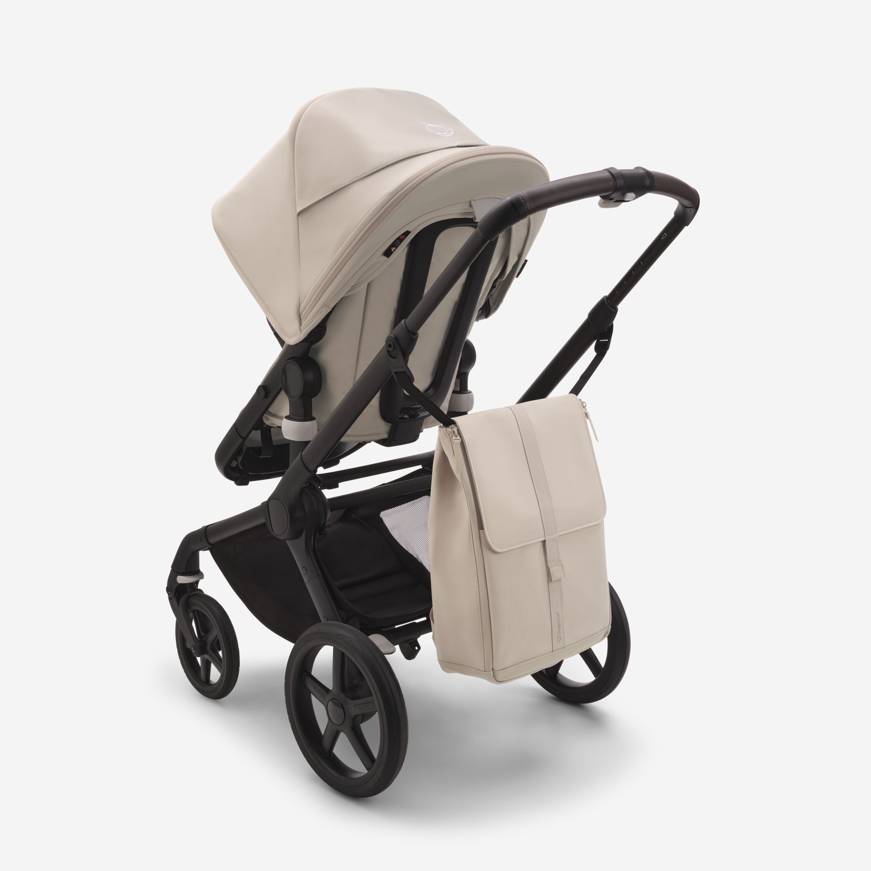 Refurbished Bugaboo changing backpack - Main Modal Image Slide 4 of 7