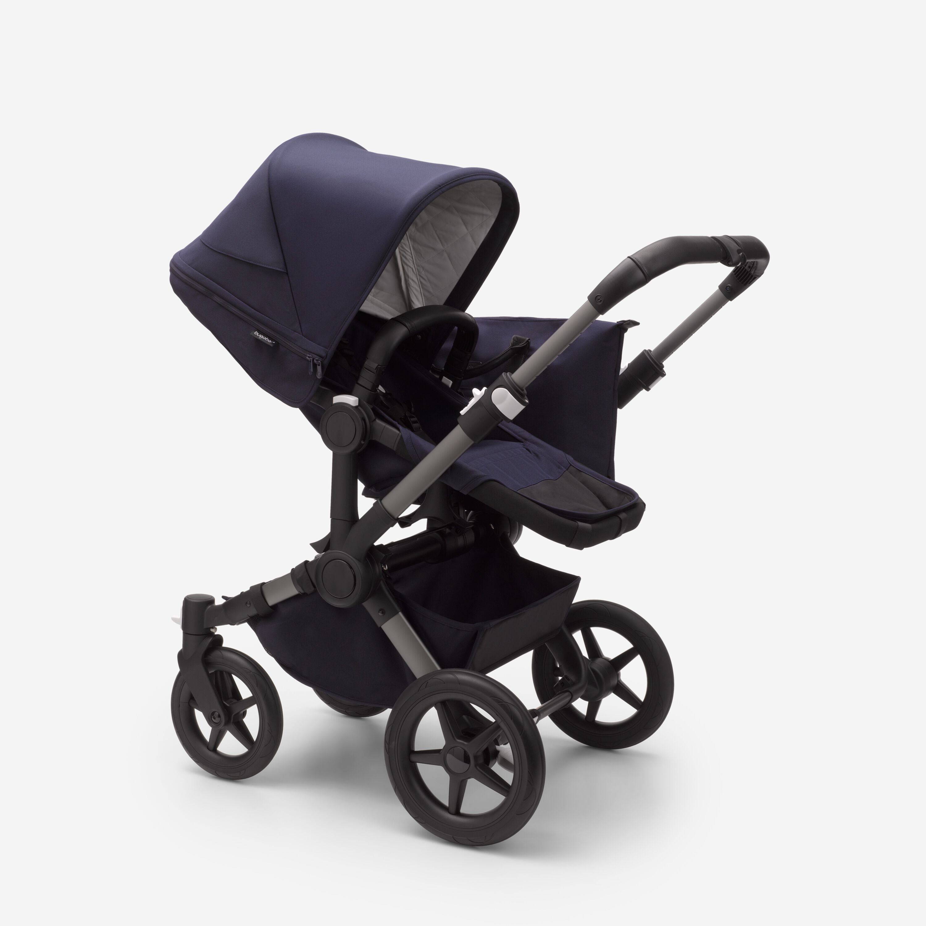 Refurbished Bugaboo Donkey 5 Classic Mono complete UK GRAPHITE/DARK NAVY - Main Modal Image Slide 3 of 5