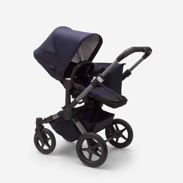 Refurbished Bugaboo Donkey 5 Classic Mono complete UK GRAPHITE/DARK NAVY - Main Image Slide 3 of 5