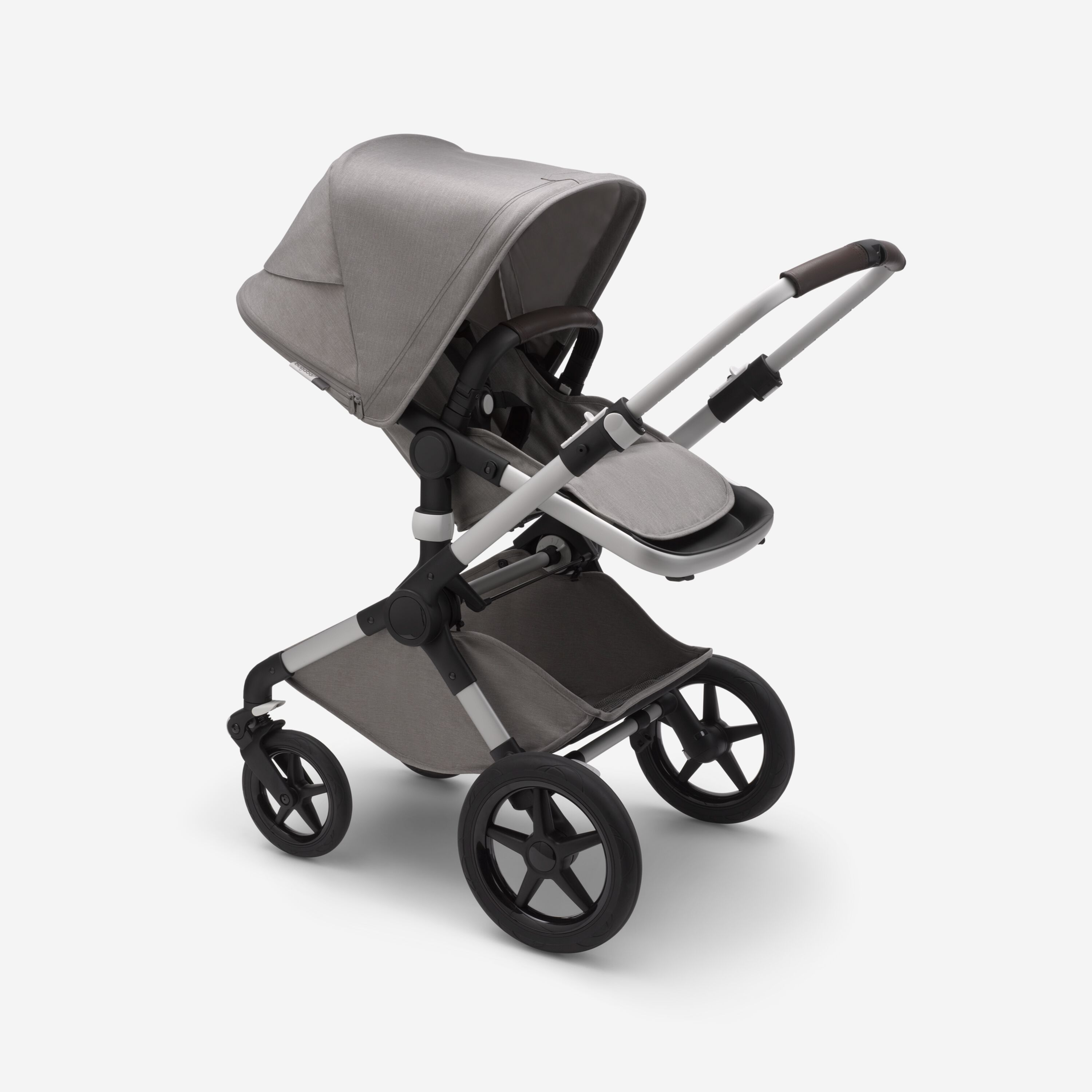 Refurbished Bugaboo Fox2 Mineral complete ALU/LIGHT GREY - Main Modal Image Slide 1 of 3