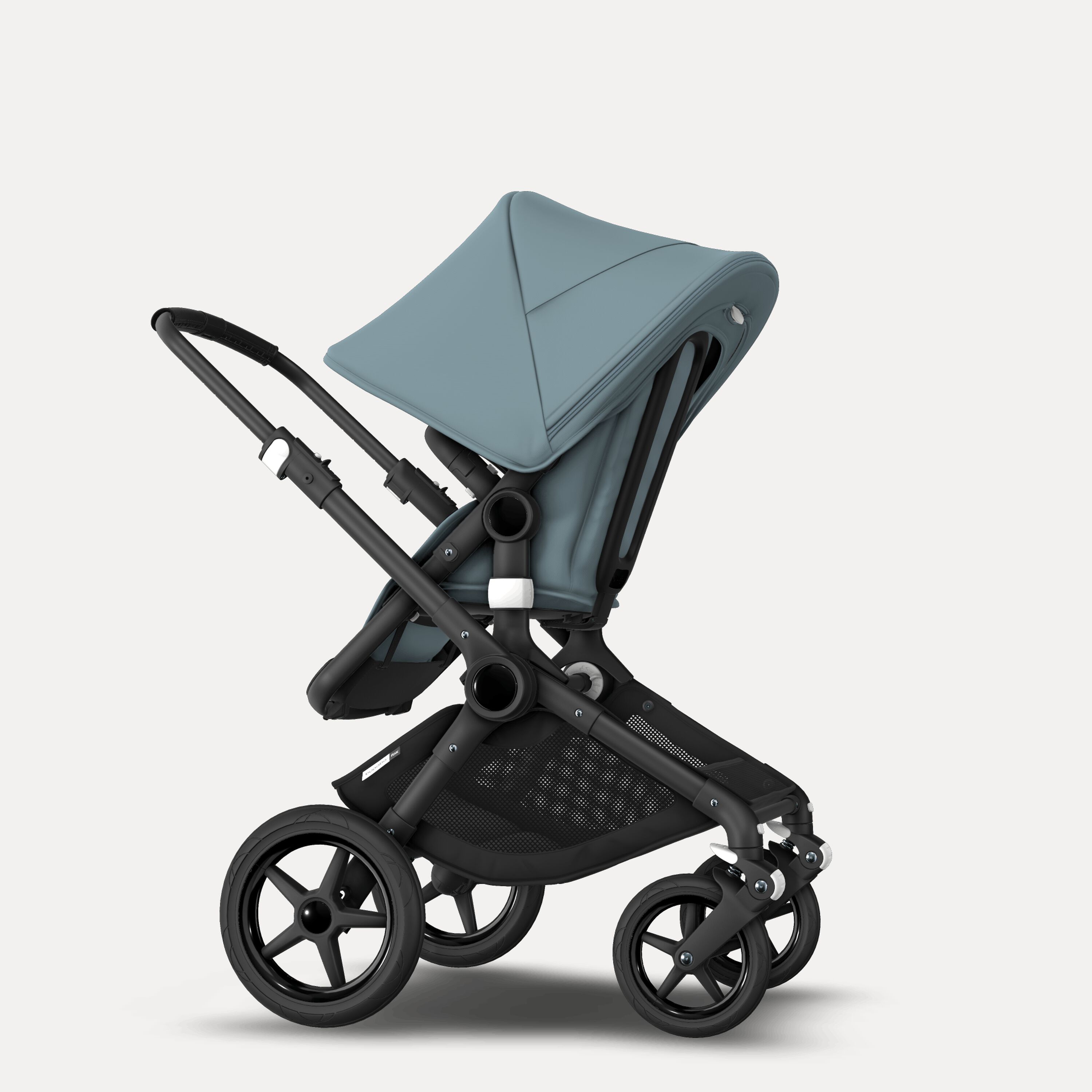 AU - Bugaboo Fox stroller bundle Track black chassis - Main Modal Image Slide 4 of 6