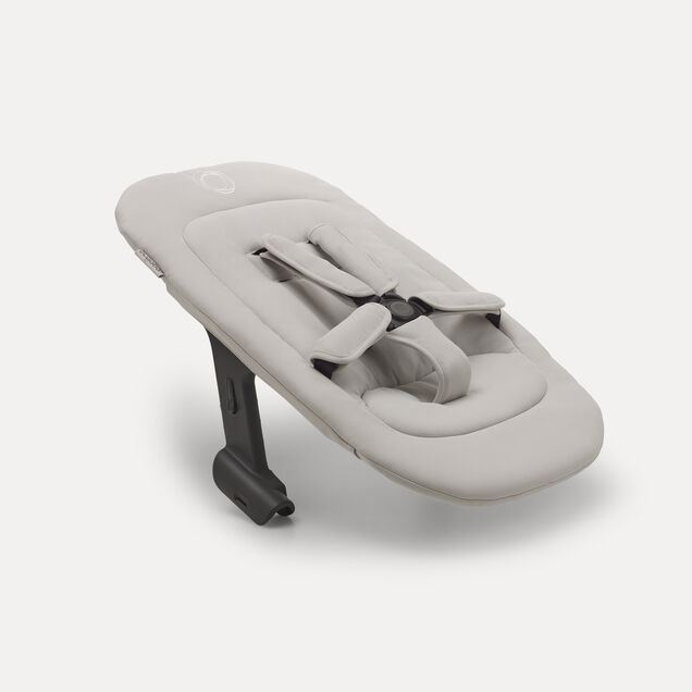Refurbished Bugaboo Giraffe newborn set POLAR WHITE - Main Image Slide 8 of 9