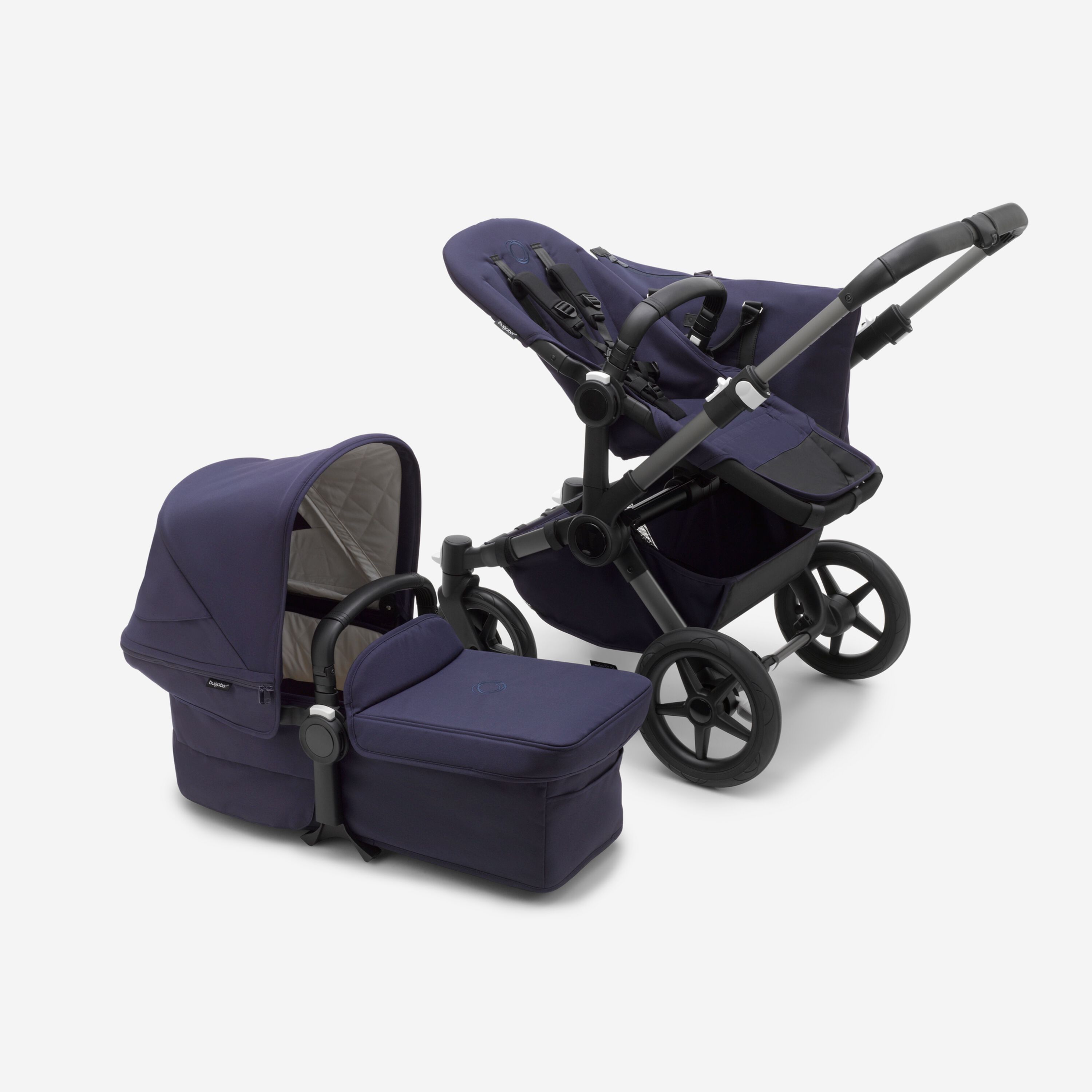 Refurbished Bugaboo Donkey 5 Classic Mono complete UK GRAPHITE/DARK NAVY - Main Modal Image Slide 4 of 5