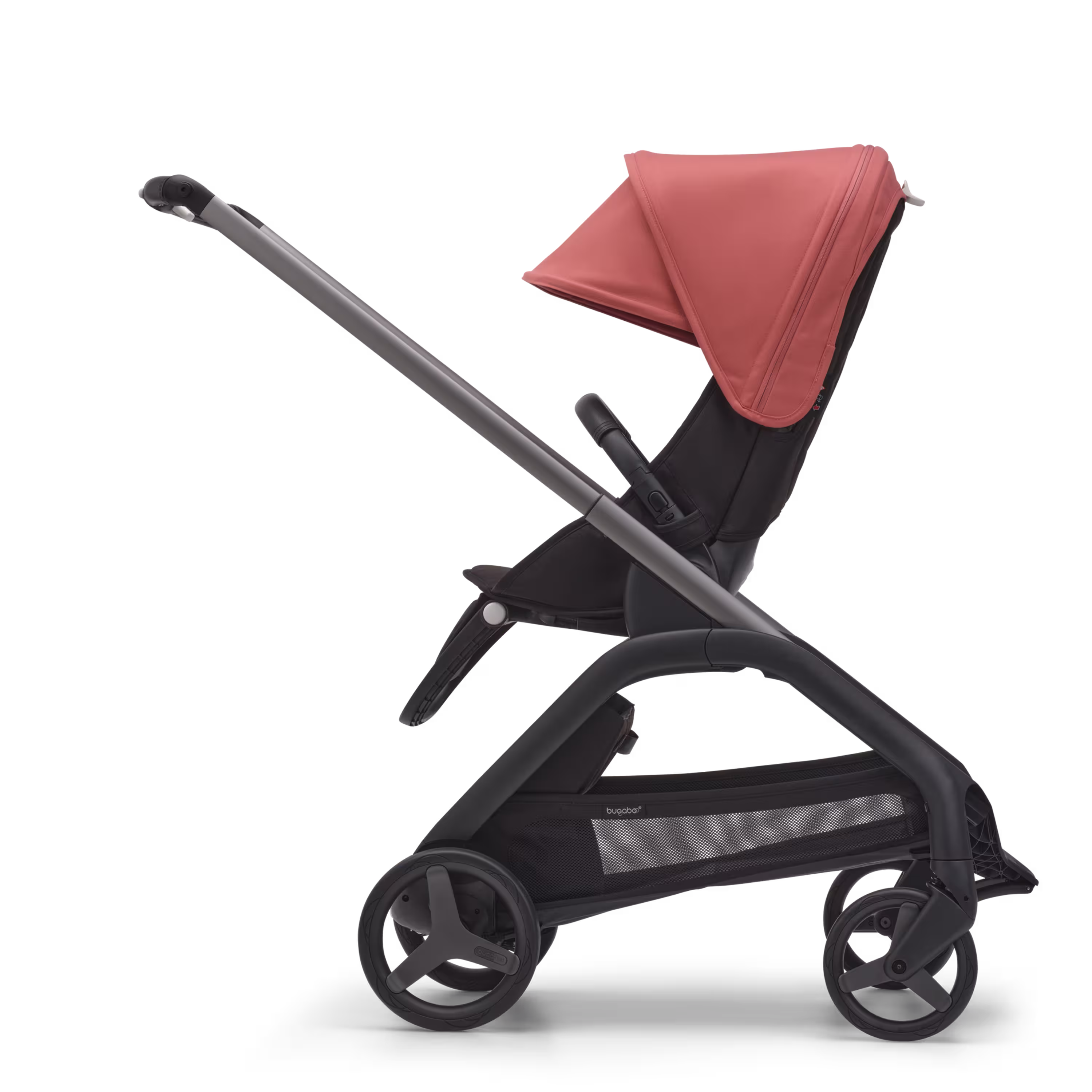 Zijaanzicht van de Bugaboo Dragonfly kinderwagen met stoel met graphite onderstel, midnight black bekleding en sunrise red zonnekap. - Main Modal Image Slide 2 van 16
