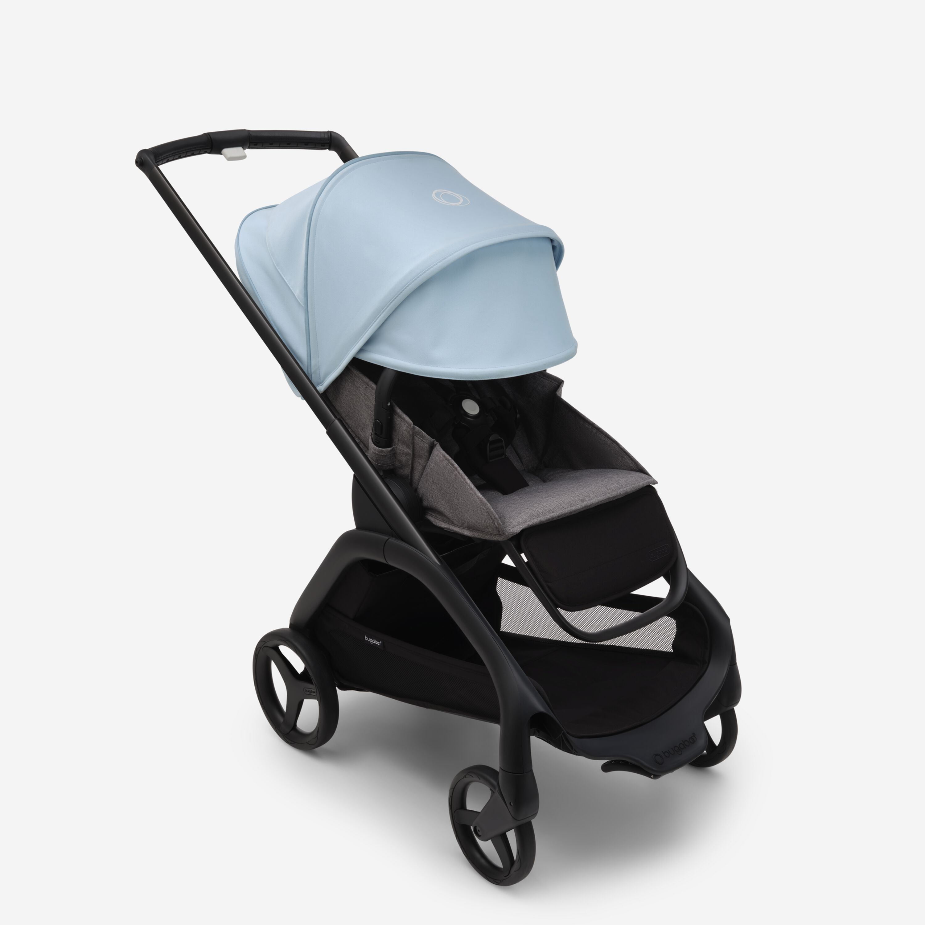 Poussette Bugaboo Dragonfly avec siège, châssis noir, housse gris chiné et capote bleu horizon. La capote est intégralement déployée. - Main Modal Image Slide 3 of 16