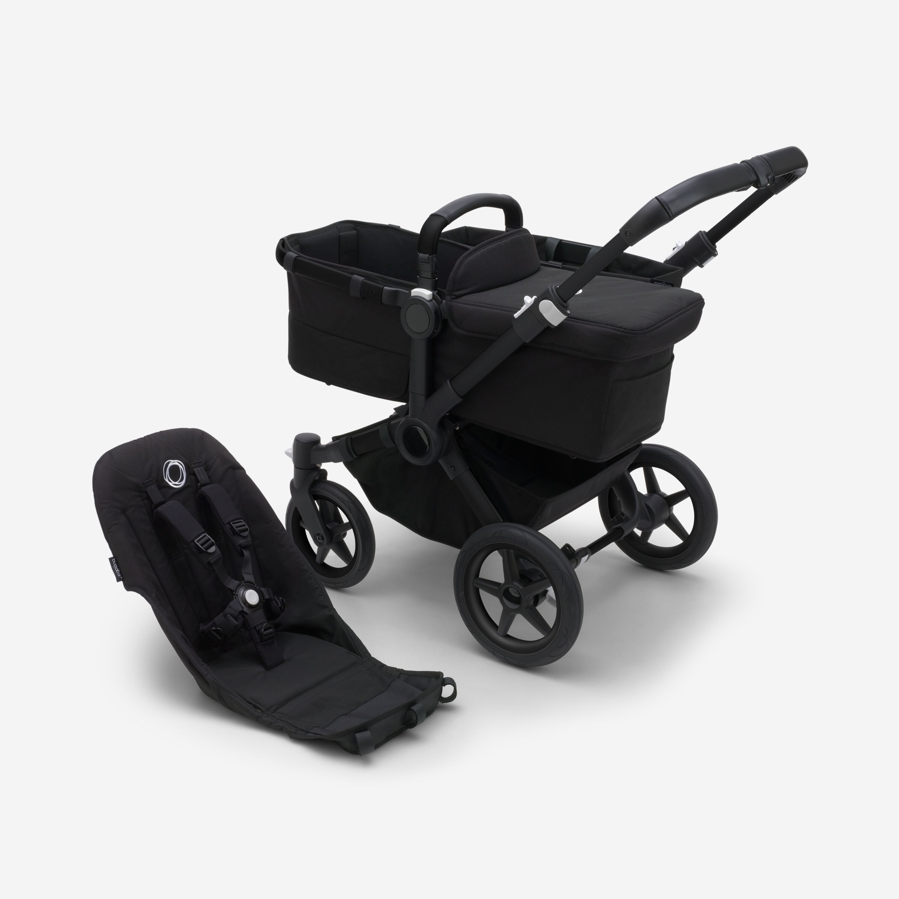Refurbished Bugaboo Donkey 5 base RW fabric US BLACK/ MIDNIGHT BLACK - Main Modal Image Slide 1 of 1
