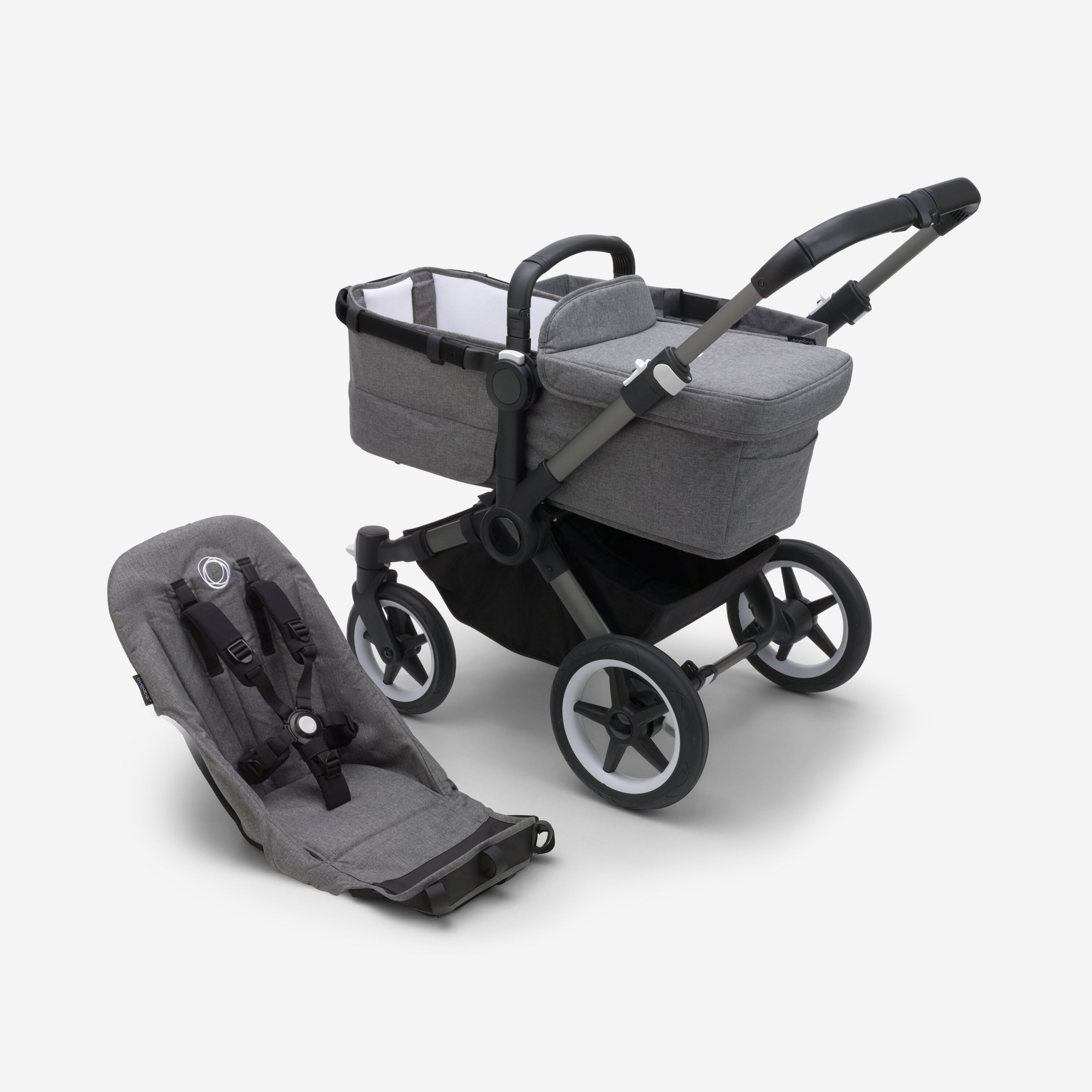 Refurbished Bugaboo Donkey 5 base RW fabric US GRAPHITE/ GREY MÉLANGE - Main Modal Image Slide 1 of 1