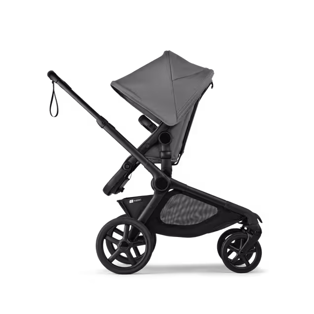Bugaboo Kangaroo 2-in-1 pram black base, moon grey fabrics, moon grey sun canopy - Main Image Slide 4 of 18