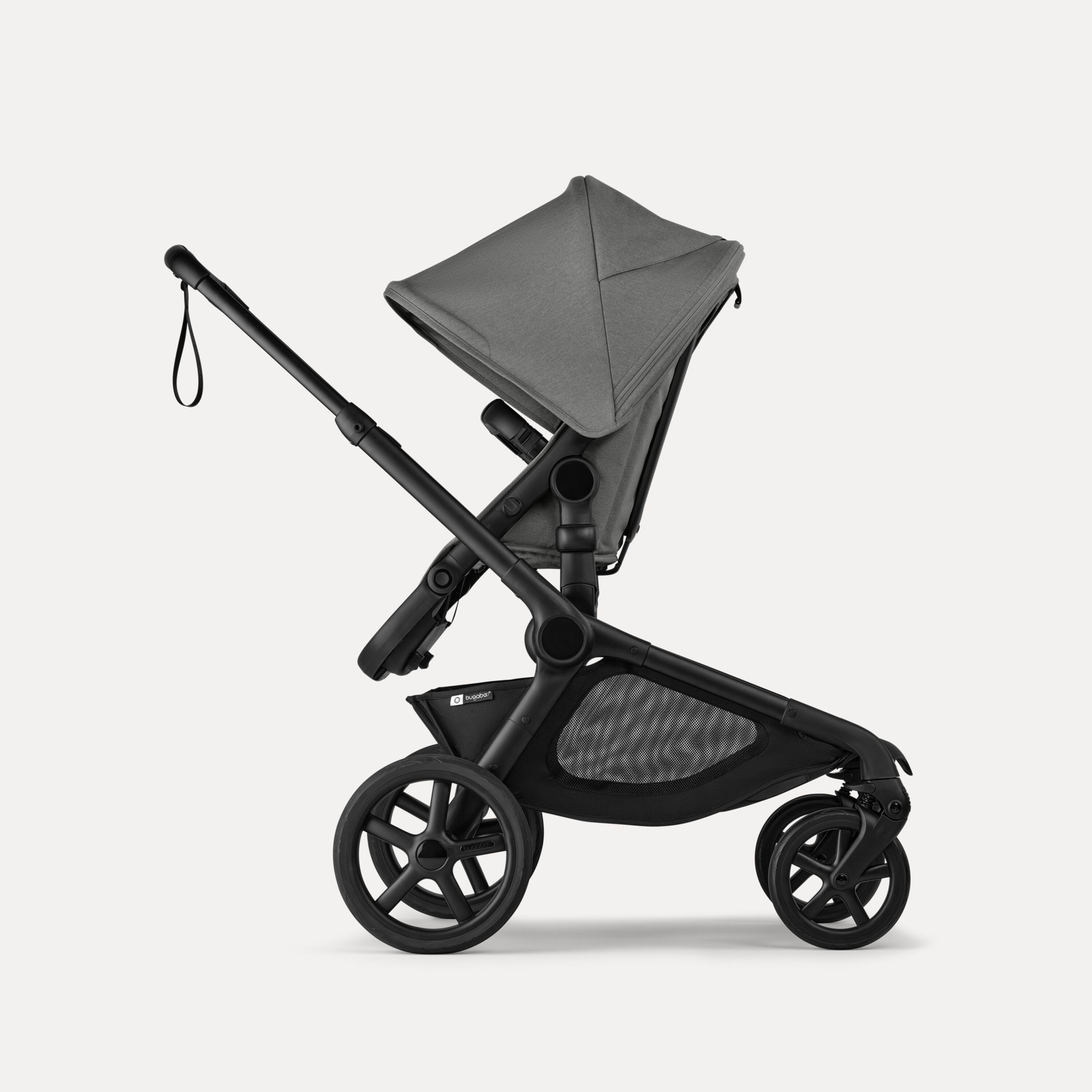 Bugaboo Kangaroo 2-in-1 pram black base, moon grey fabrics, moon grey sun canopy - Main Modal Image Slide 4 of 18