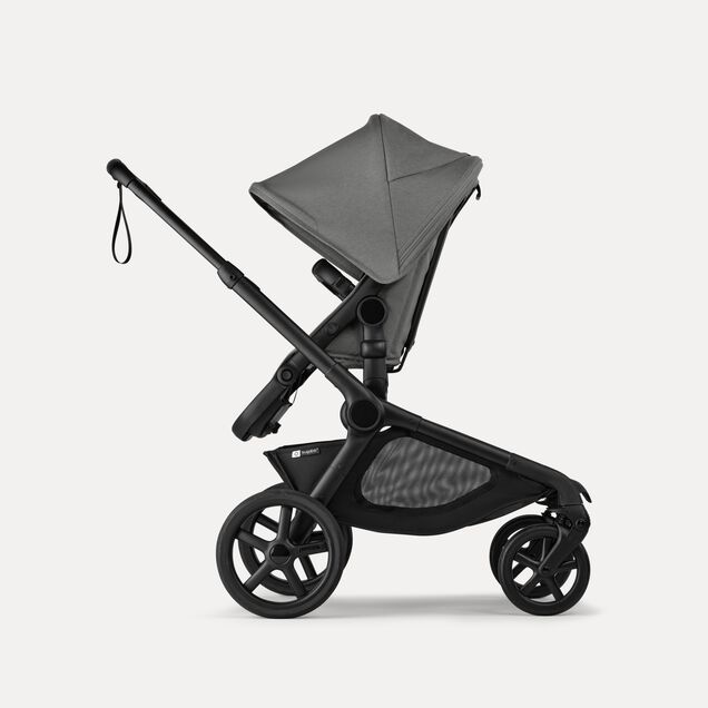 Bugaboo Kangaroo 2-in-1 pram black base, moon grey fabrics, moon grey sun canopy - Main Image Slide 4 of 18