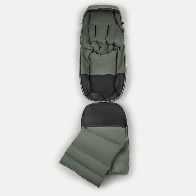 Bugaboo THERMOLITE® performance footmuff FOREST GREEN - Set of 2 - Main Image Slide 2 of 4