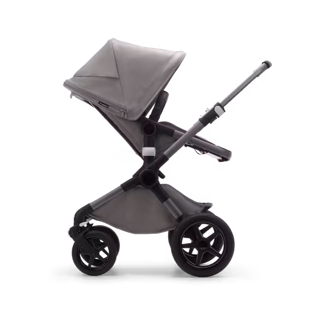 Refurbished Bugaboo Fox 3 Mineral complete GRAPHITE/LIGHT GREY - Main Image Slide 6 of 11