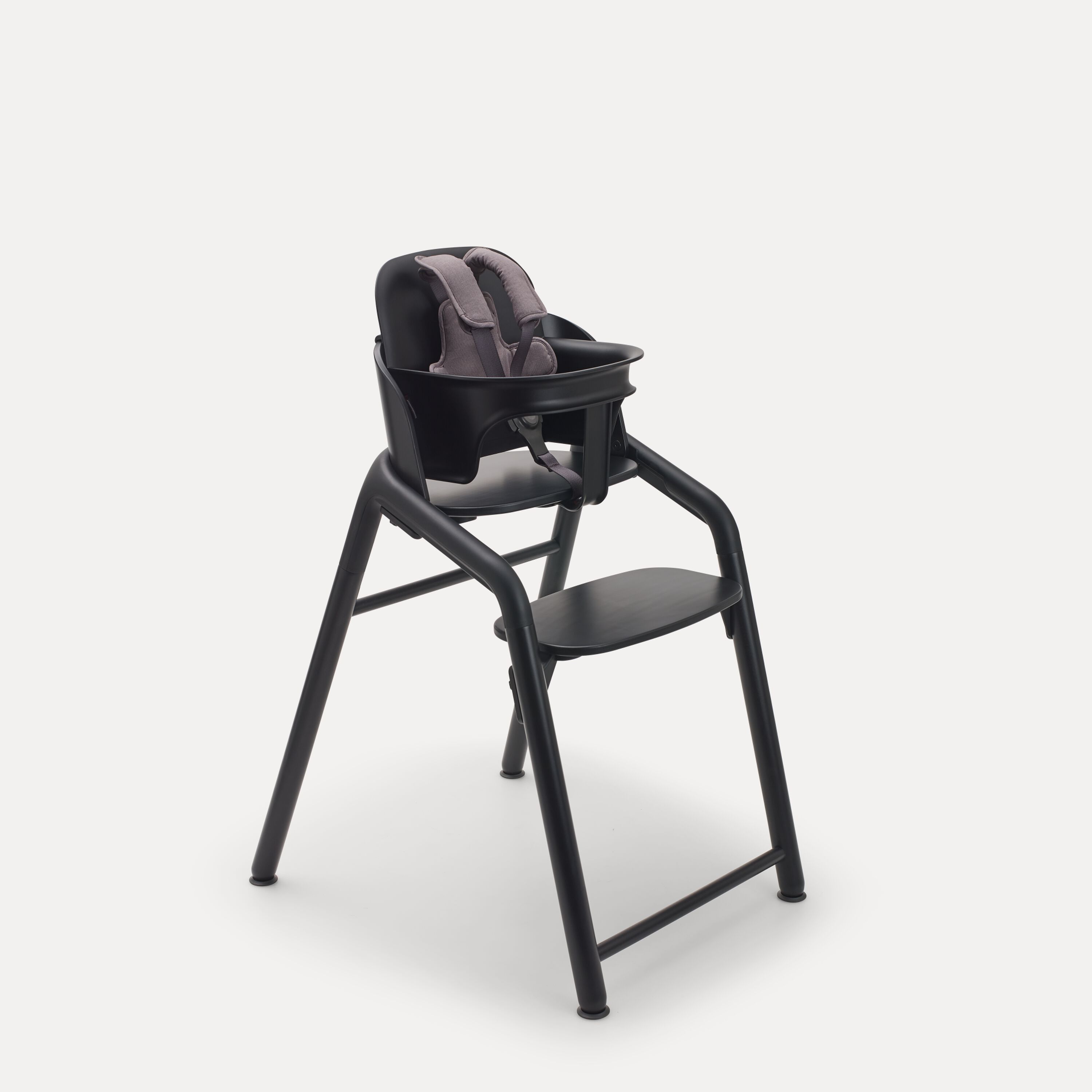 Bugaboo Giraffe chair and baby set with harness in black. - Main Modal Image Slide 2 of 4