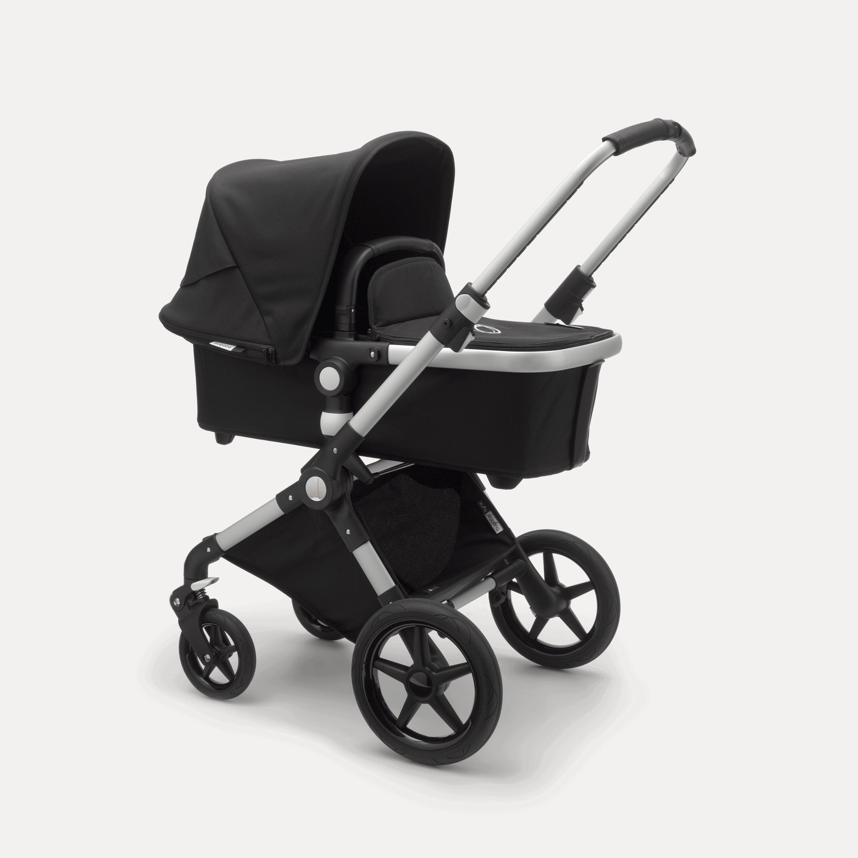Bugaboo Lynx complete ALU/BLACK-BLACK - Main Modal Image Slide 1 of 3