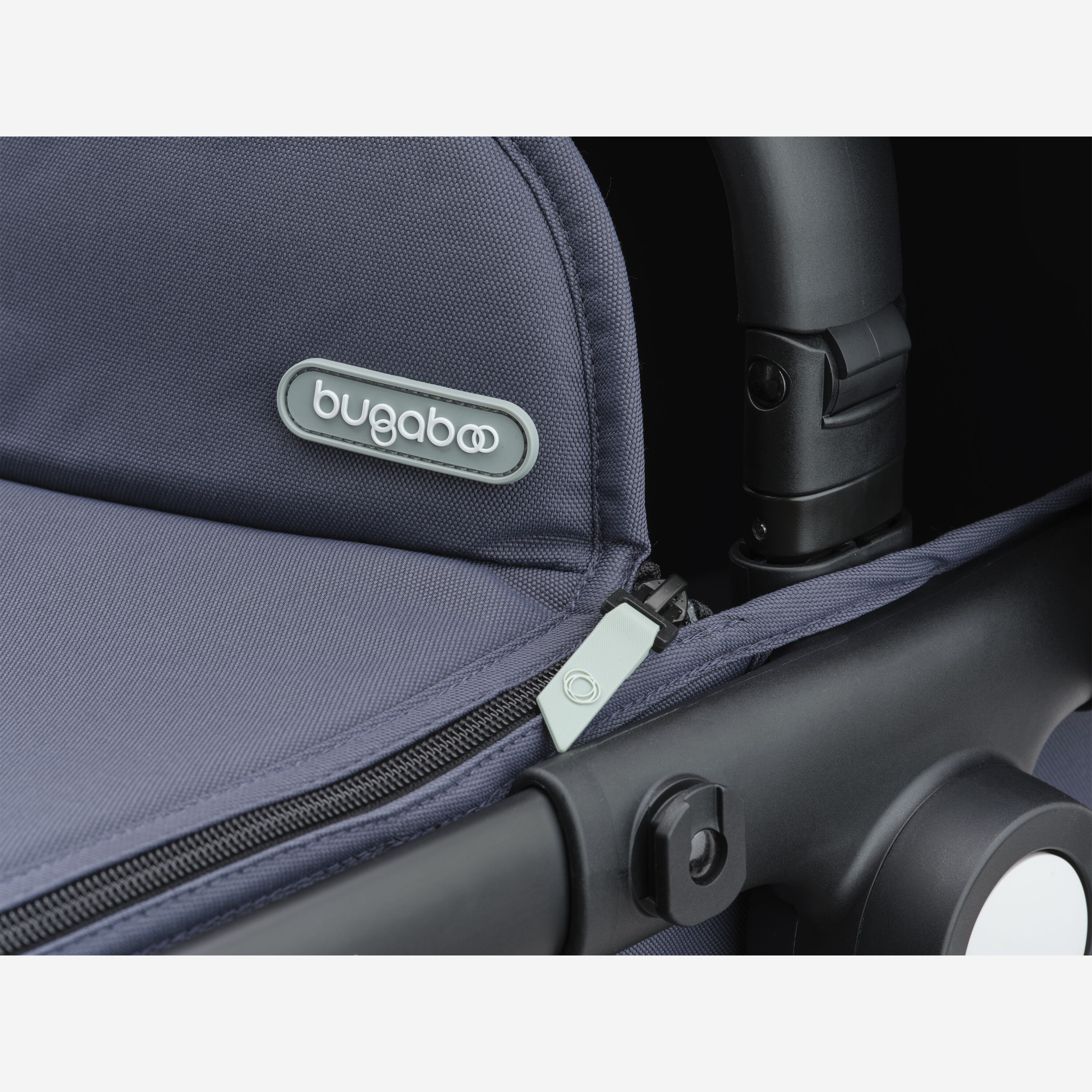 Refurbished Bugaboo Fox Cub complete BLACK/STORMY BLUE-STORMY BLUE - Main Modal Image Slide 5 of 8
