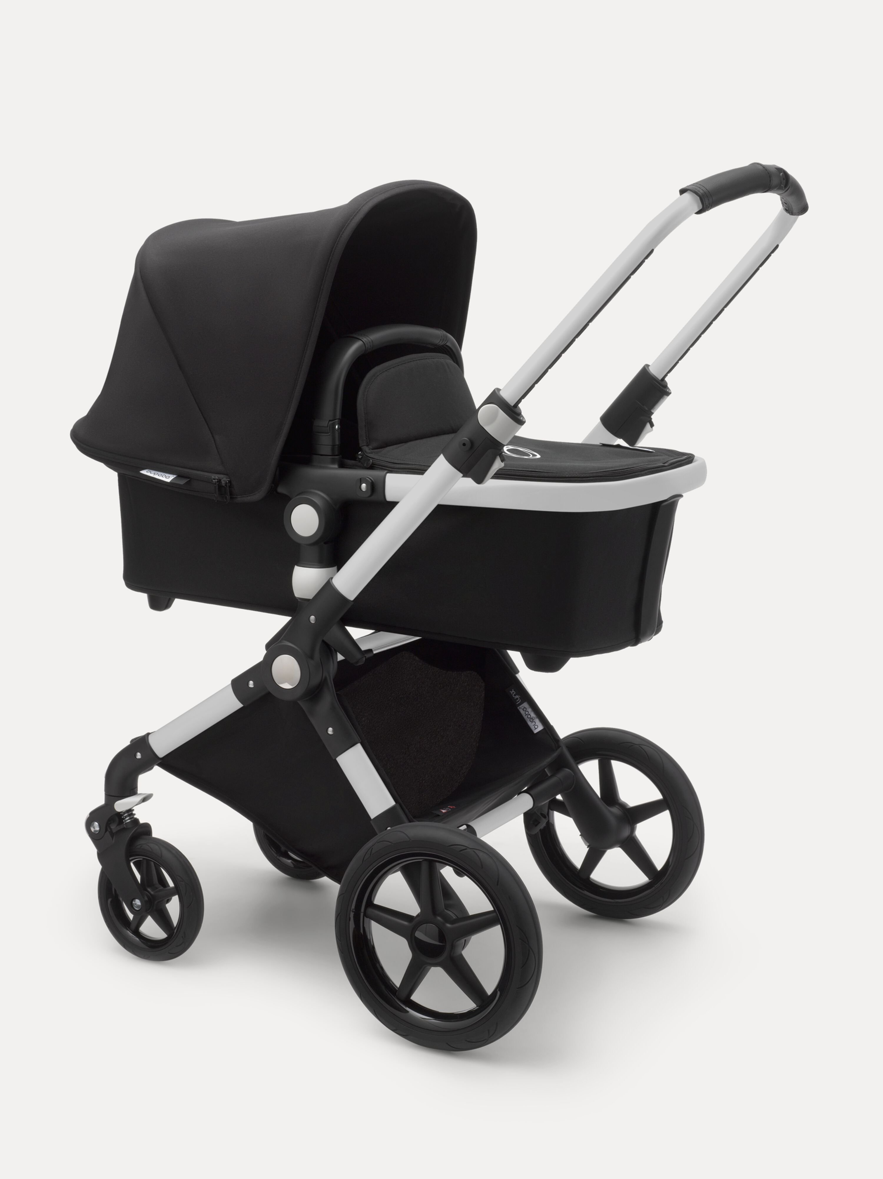 Bugaboo Lynx complete AU ALU/BLACK-BLACK - Main Modal Image Slide 1 of 2