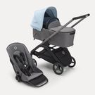 Poussette siège et nacelle Bugaboo Dragonfly avec châssis graphite, habillages gris chiné et capote bleu horizon.