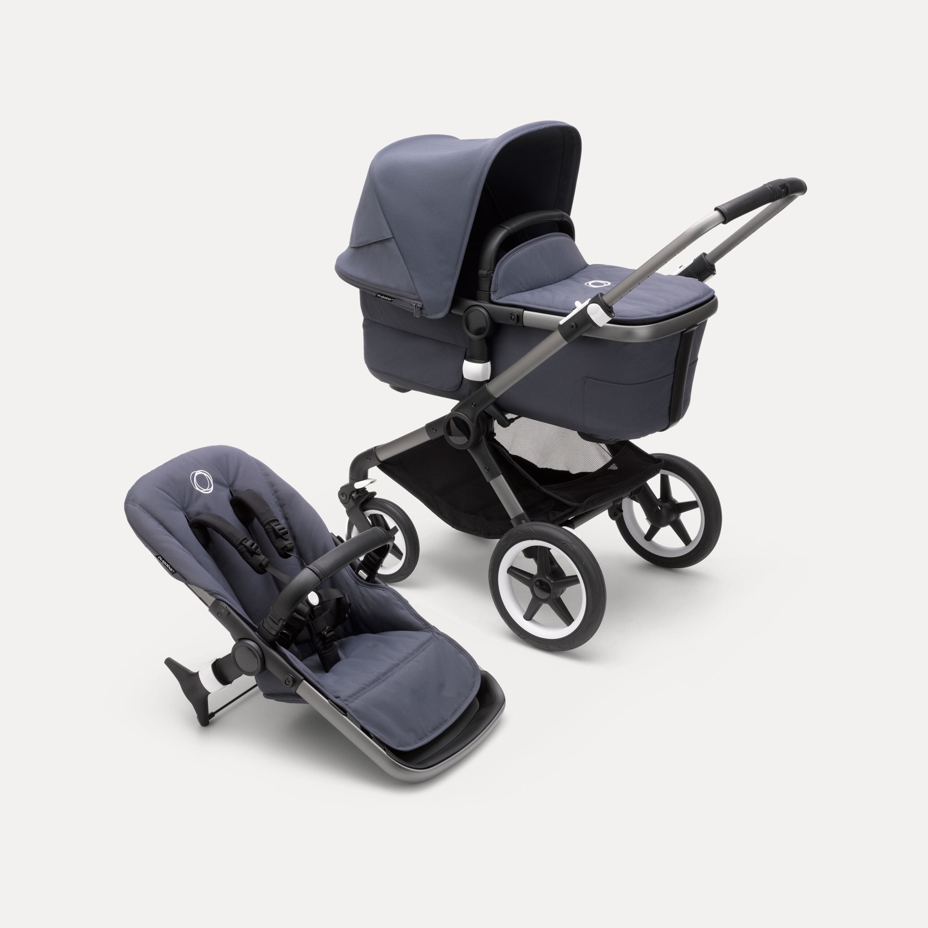 Bugaboo Fox 3 complete CA GRAPHITE/STORMY BLUE-STORMY BLUE - Main Modal Image Slide 1 of 7