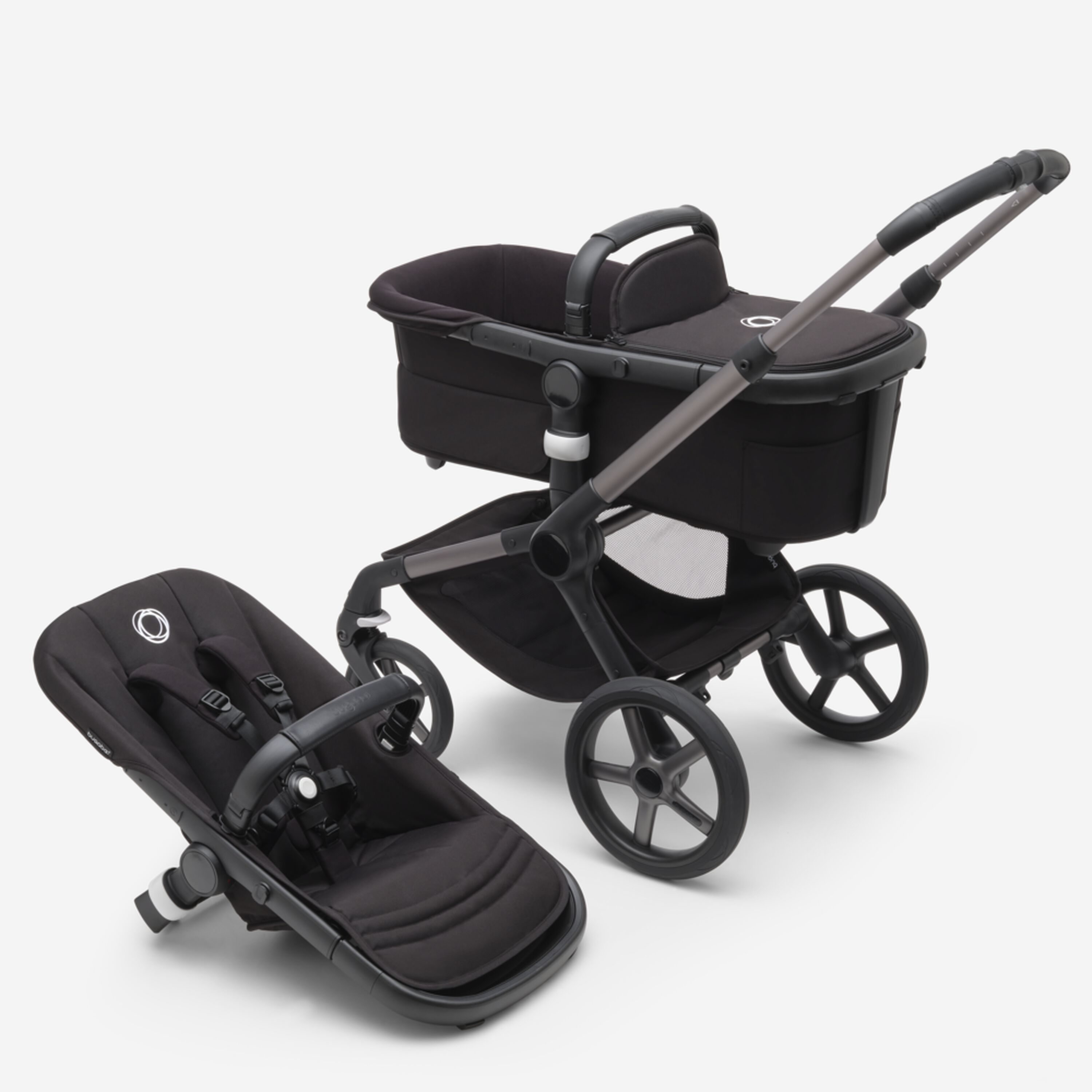 Bugaboo Fox 5 base AU GRAPHITE/MIDNIGHT BLACK - Main Modal Image Slide 1 of 1