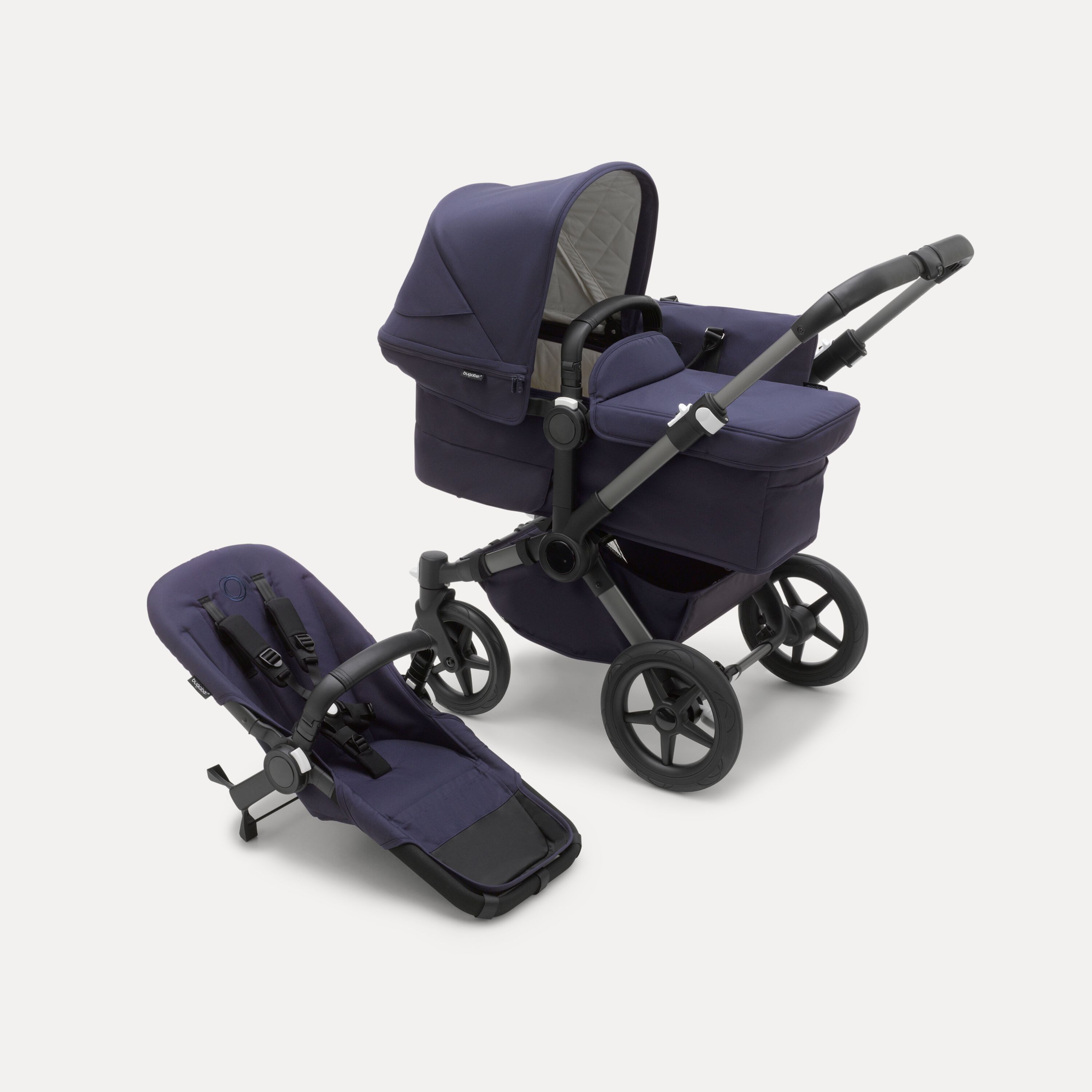 Refurbished Bugaboo Donkey 5 Classic Mono complete UK GRAPHITE/DARK NAVY - Main Modal Image Slide 1 of 5