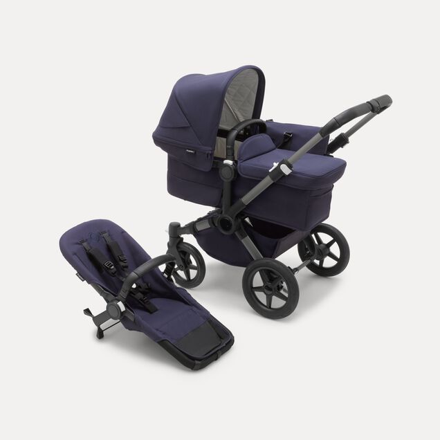 Refurbished Bugaboo Donkey 5 Classic Mono complete UK GRAPHITE/DARK NAVY - Main Image Slide 1 of 5