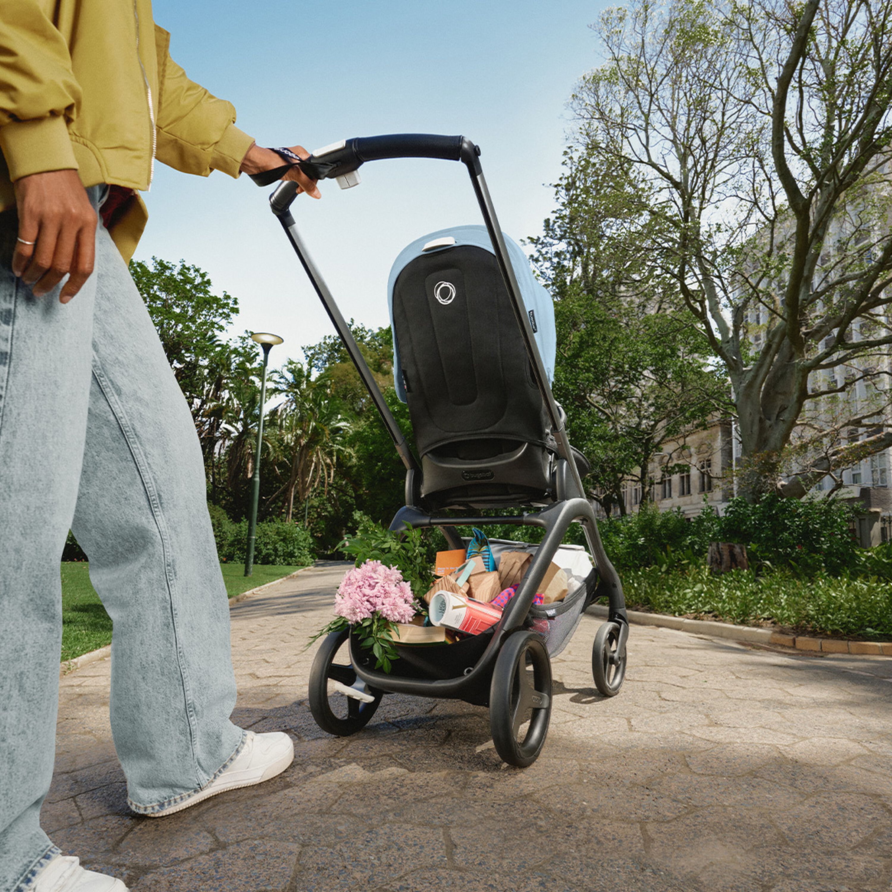 RBLU Bugaboo Dragonfly bassinet and seat stroller black base, midnight black fabrics, midnight black  sun canopy - Main Modal Image Slide 7 of 13