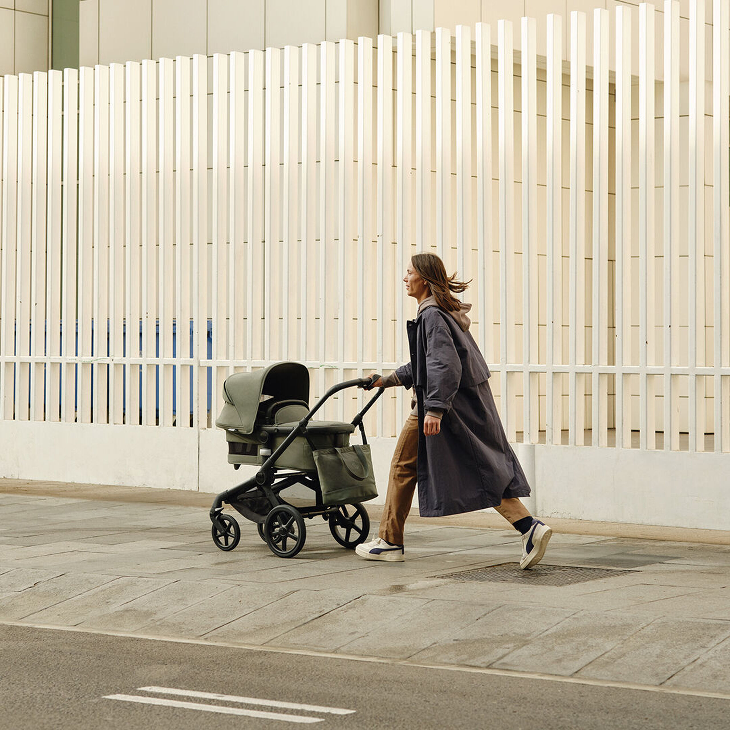 Bugaboo changing bag FOREST GREEN - Thumbnail Slide 3 of 5