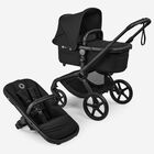 Poussette 2-en-1 Bugaboo Fox 5 Renew avec nacelle et siège, châssis noir, habillages Noir prestige, capote Noir prestige.