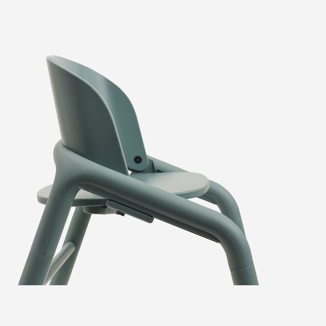 Seat of the Bugaboo Giraffe chair in blue. - Main Image Slide 3 of 5