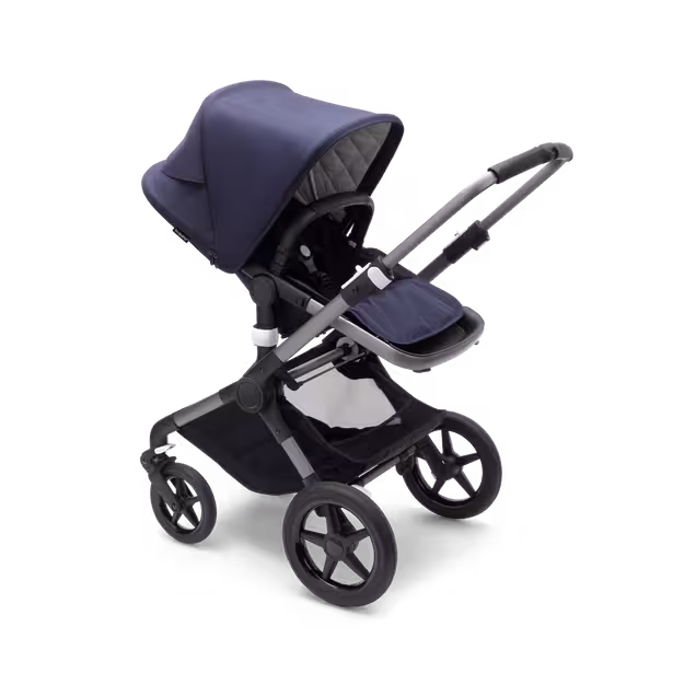 Refurbished Bugaboo Fox 3 Classic complete UK GRAPHITE/DARK NAVY - Main Image Slide 6 of 11